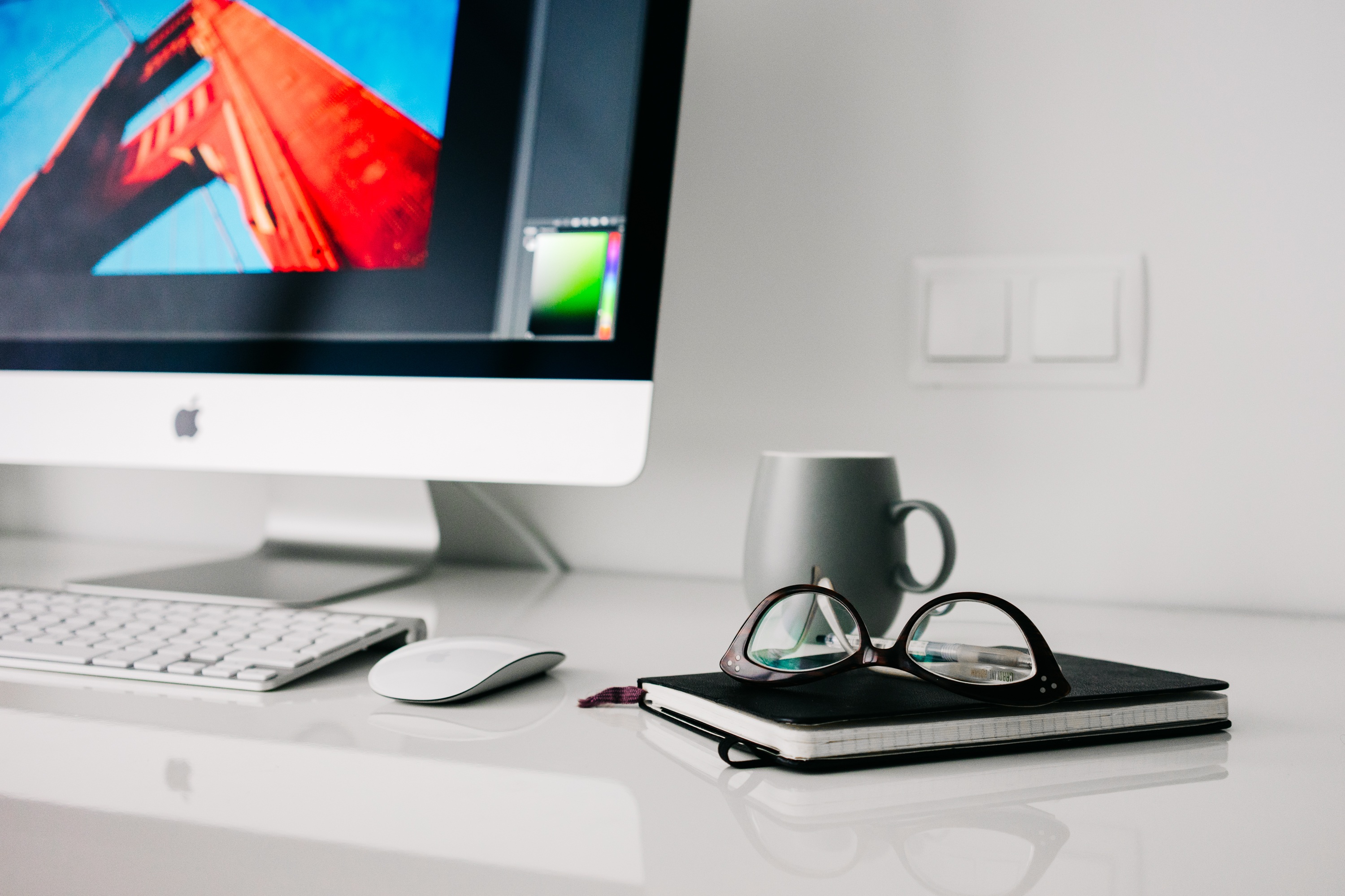 2.The Benefits of Keeping Your PC Underneath Your Desk