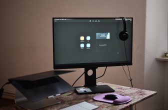 home office computer monitor