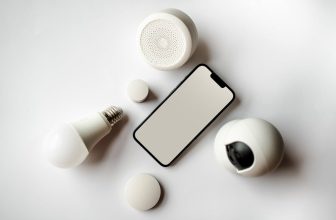 smart bulbs vs smart lamps