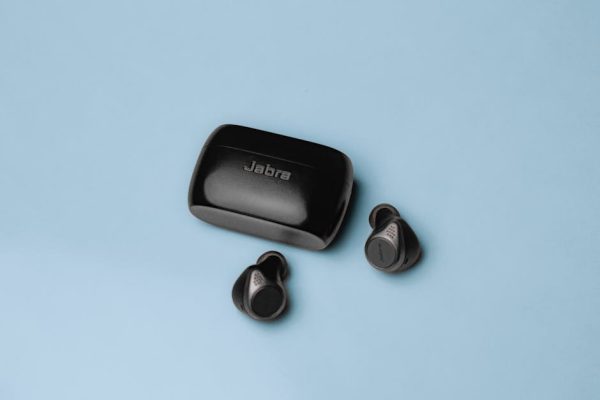 Jabra Elite 3 wireless earbuds
