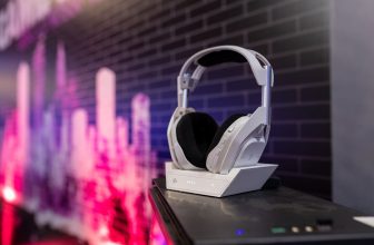 wireless charging headphone stand