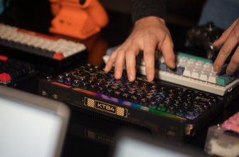 mechanical keyboard compact gaming