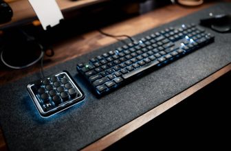 mechanical keyboard desk setup